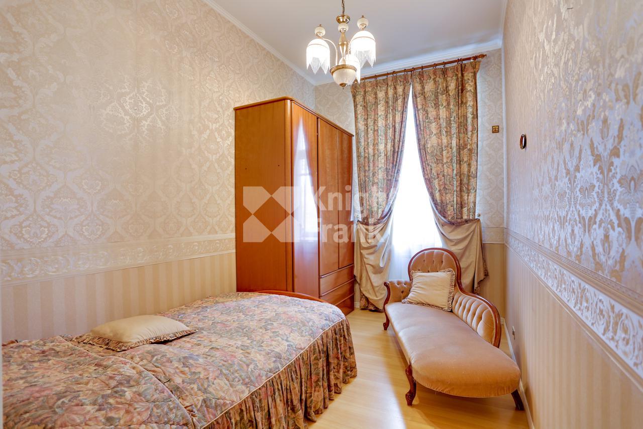 Квартира 🏠 110 м² 4 комнаты в ЖК Клубный дом Малый Николопесковский  переулок, 6стр3, цена 150 000 руб. в месяц | Лот al23902