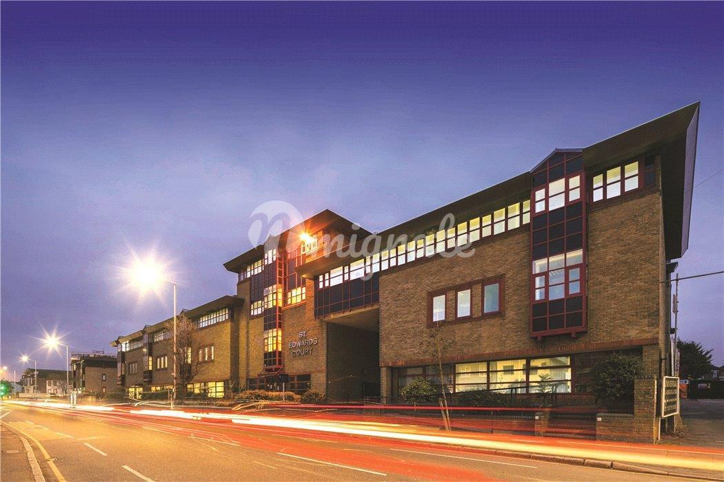 Квартира в T3.10 - St Edwards Court, London Road, Romford, RM7