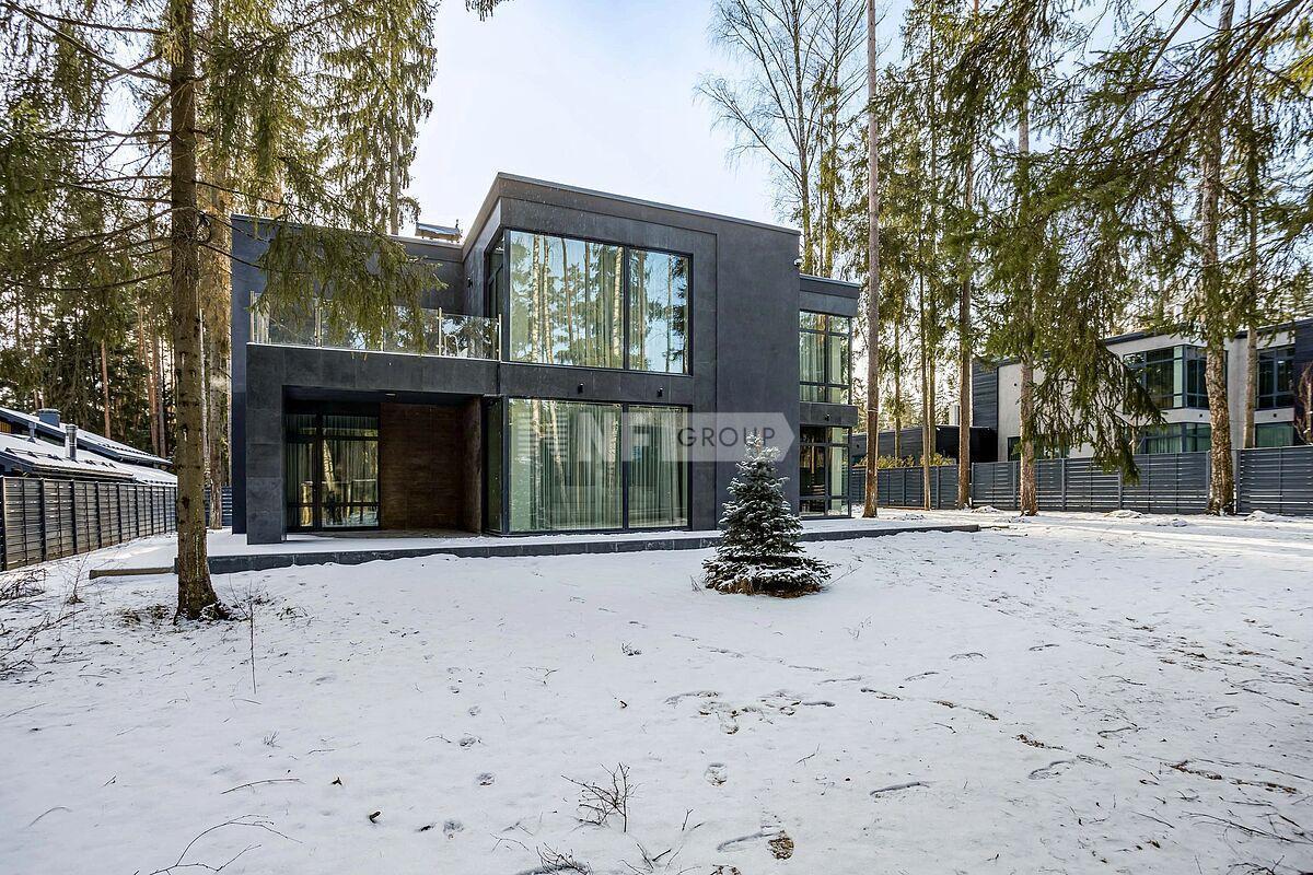 «Лесные зори» (Lesnye zori)