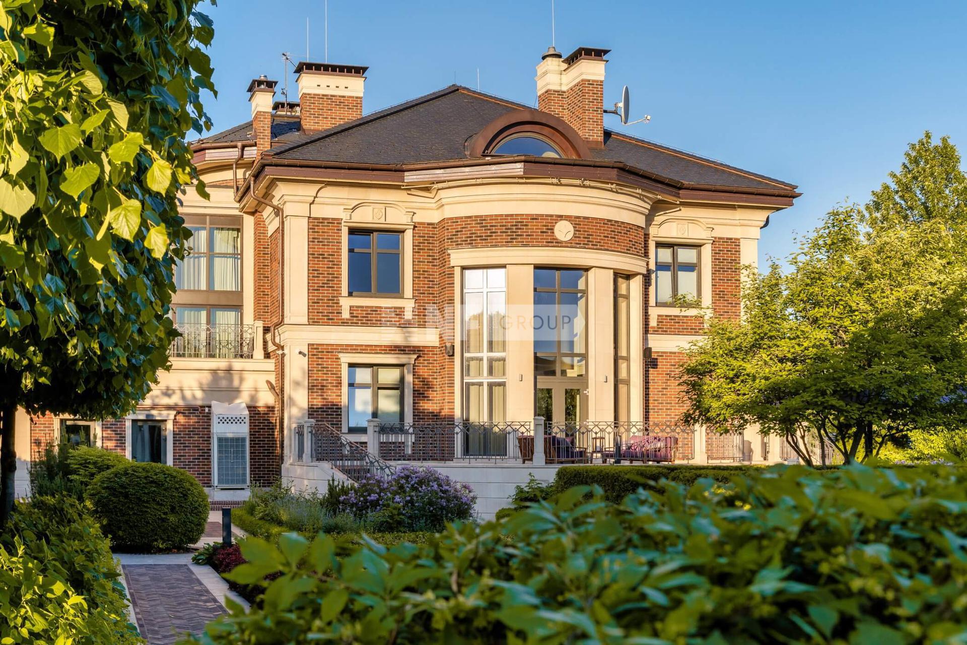 «Аврора» (Avrora)