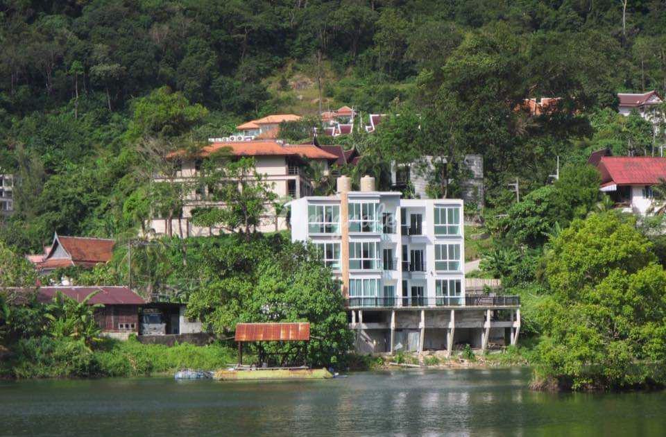 Гостиница на продажу (Lakeside Condominium for Sale in Phuket)