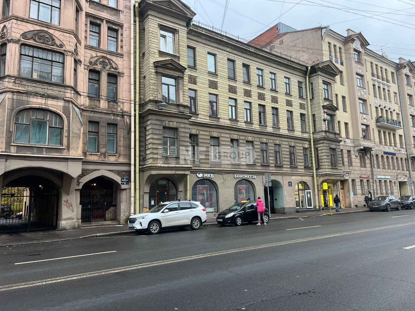 9-ая линия В.О. д. 32 (9-aya liniya V.O. d. 32)