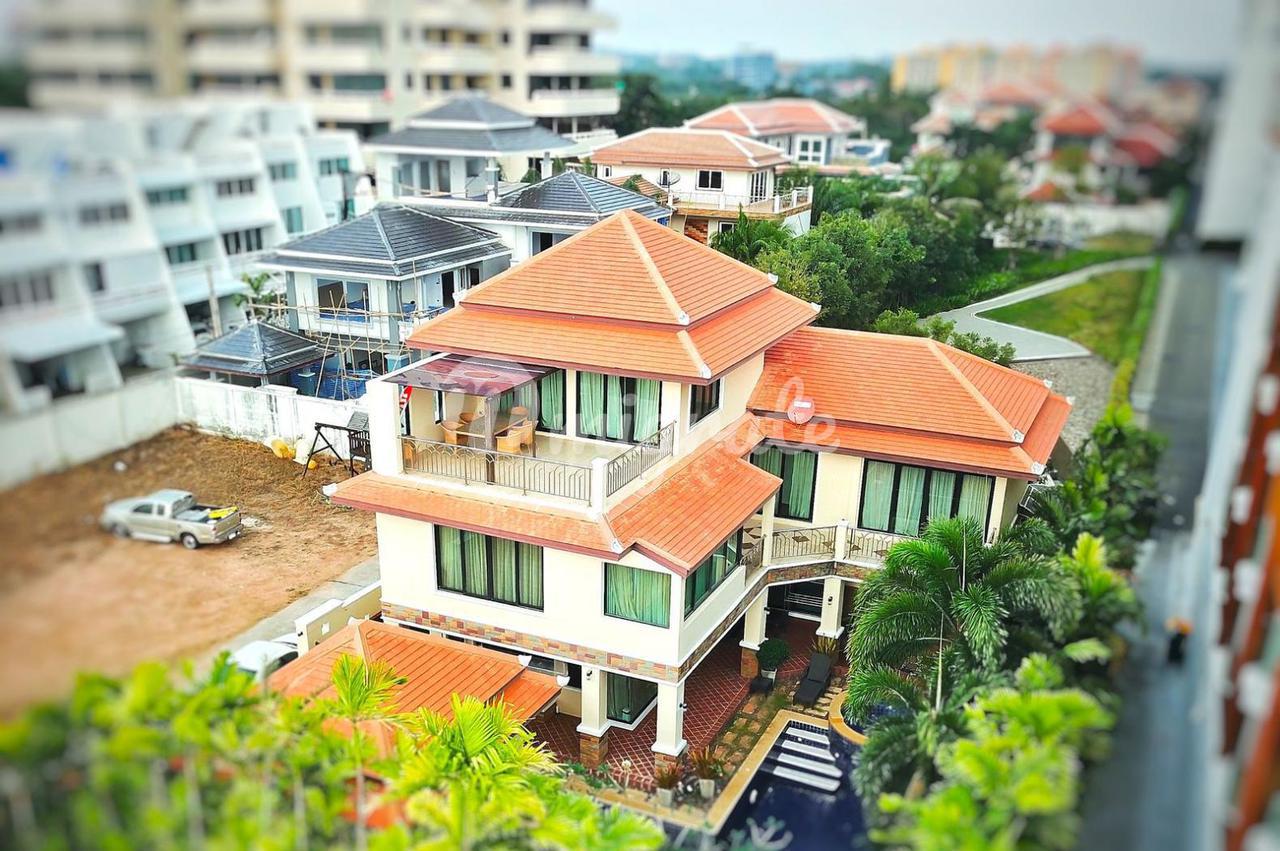 Вилла 450 кв.м в Паттайе, Таиланд