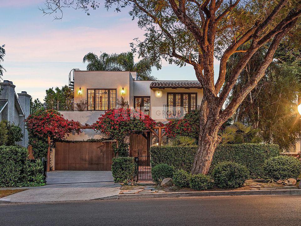 Шикарный дом в Лос-Анджелесе (4136 Dixie Canyon Ave, Sherman Oaks, CA 91423)