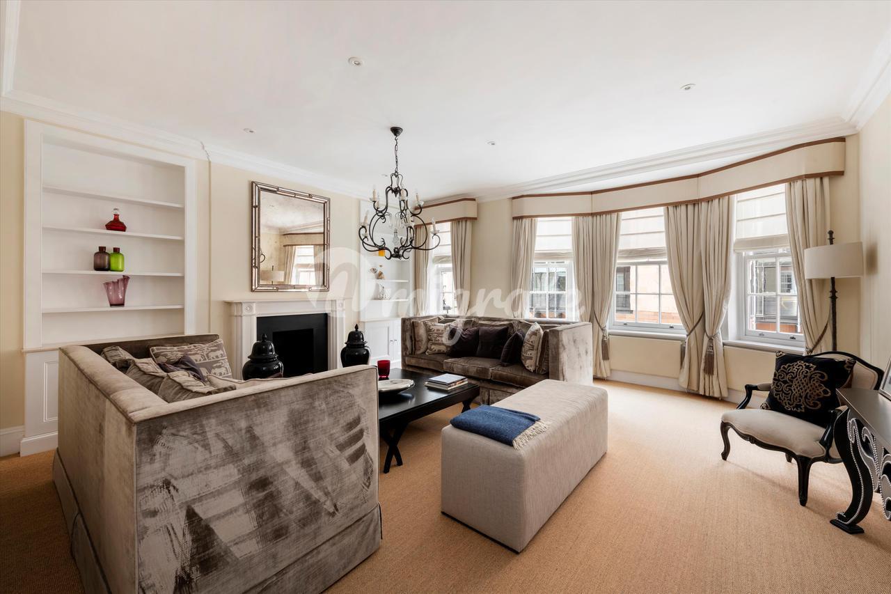 Квартира в Davies Street, London, W1K