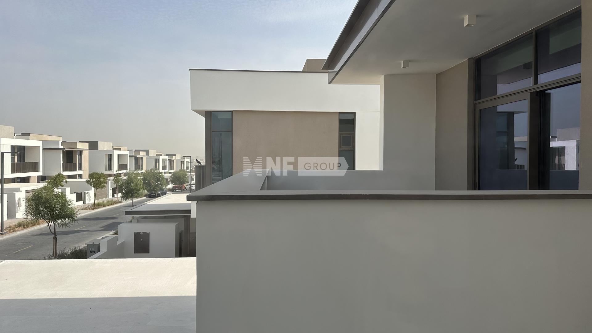 Villa v Tilal Al Furjan