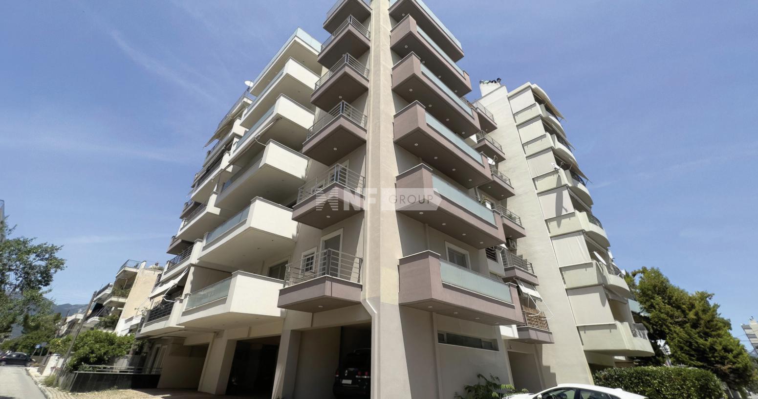 Комплекс апартаментов в зеленом пригороде Афин (Paramount Residences)