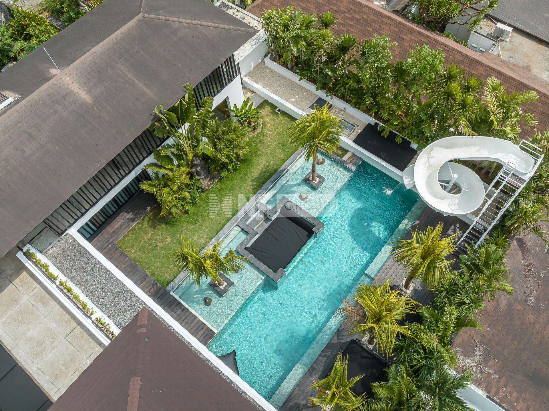 6-Bedroom Villa with Stylish, Luxurious Design in Umalas