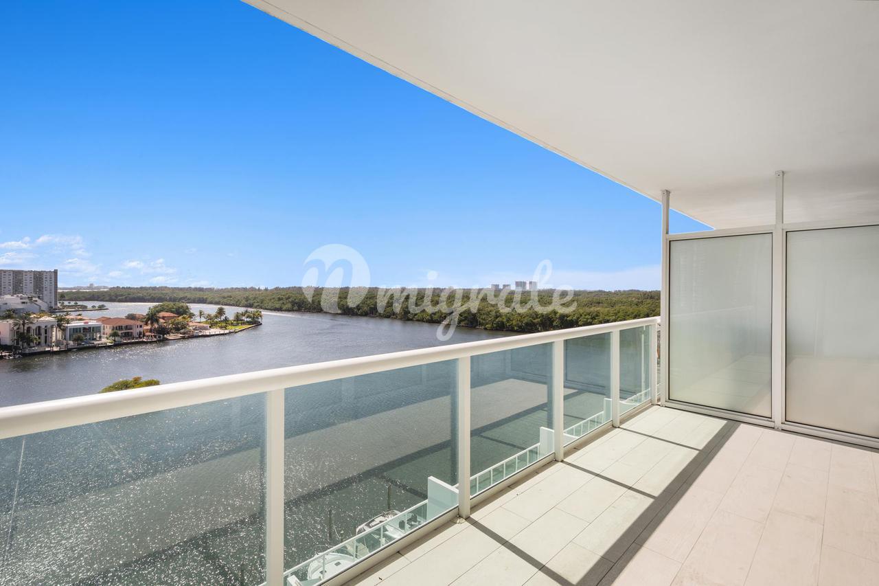 Кондоминиум в 400  Sunny Isles Blvd , 905 - Sunny Isles Beach, Florida