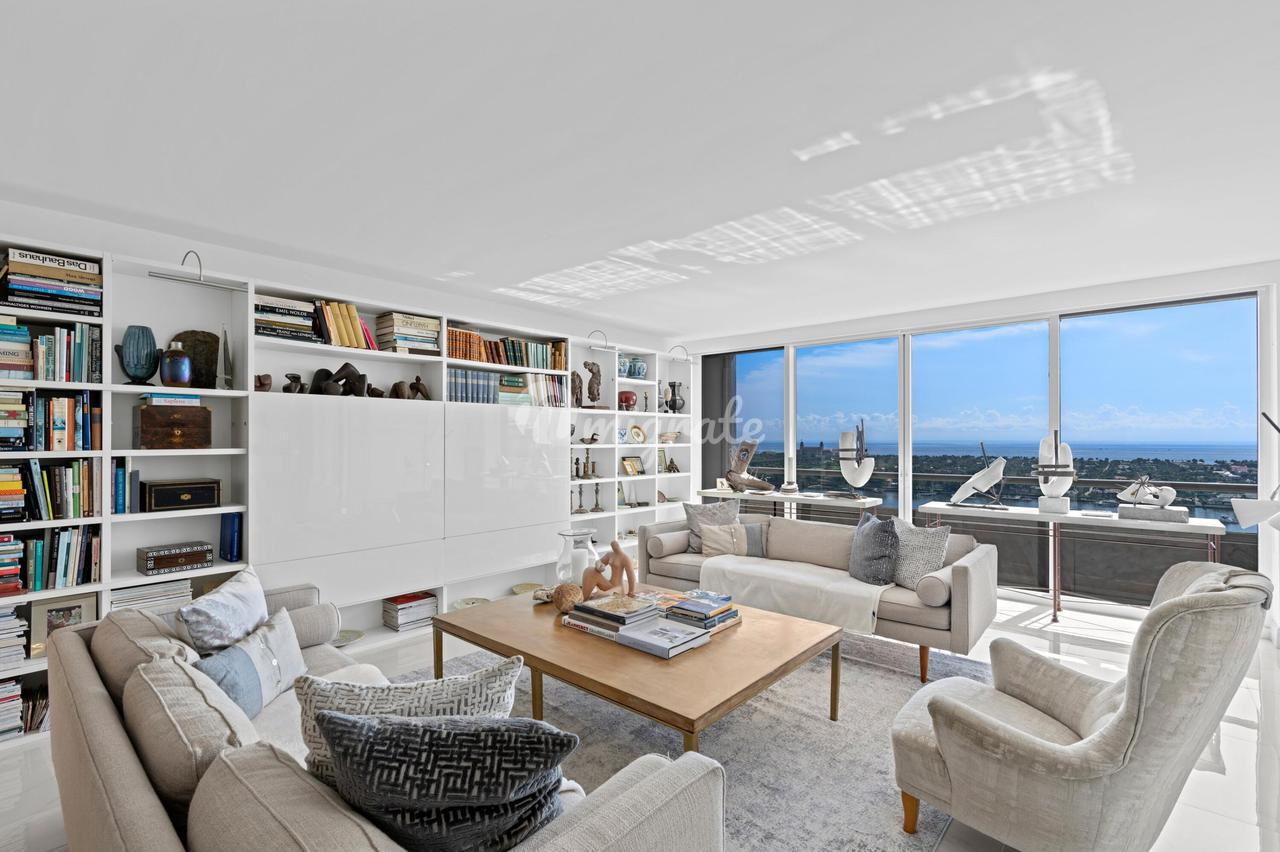 Кондоминиум в 525 S Flagler Drive, 24b - West Palm Beach, Florida