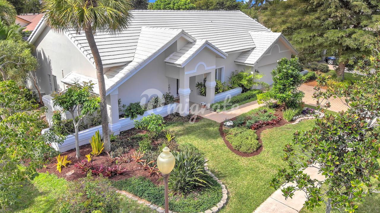 Вилла в 4721 NW 27th Avenue - Boca Raton, Florida