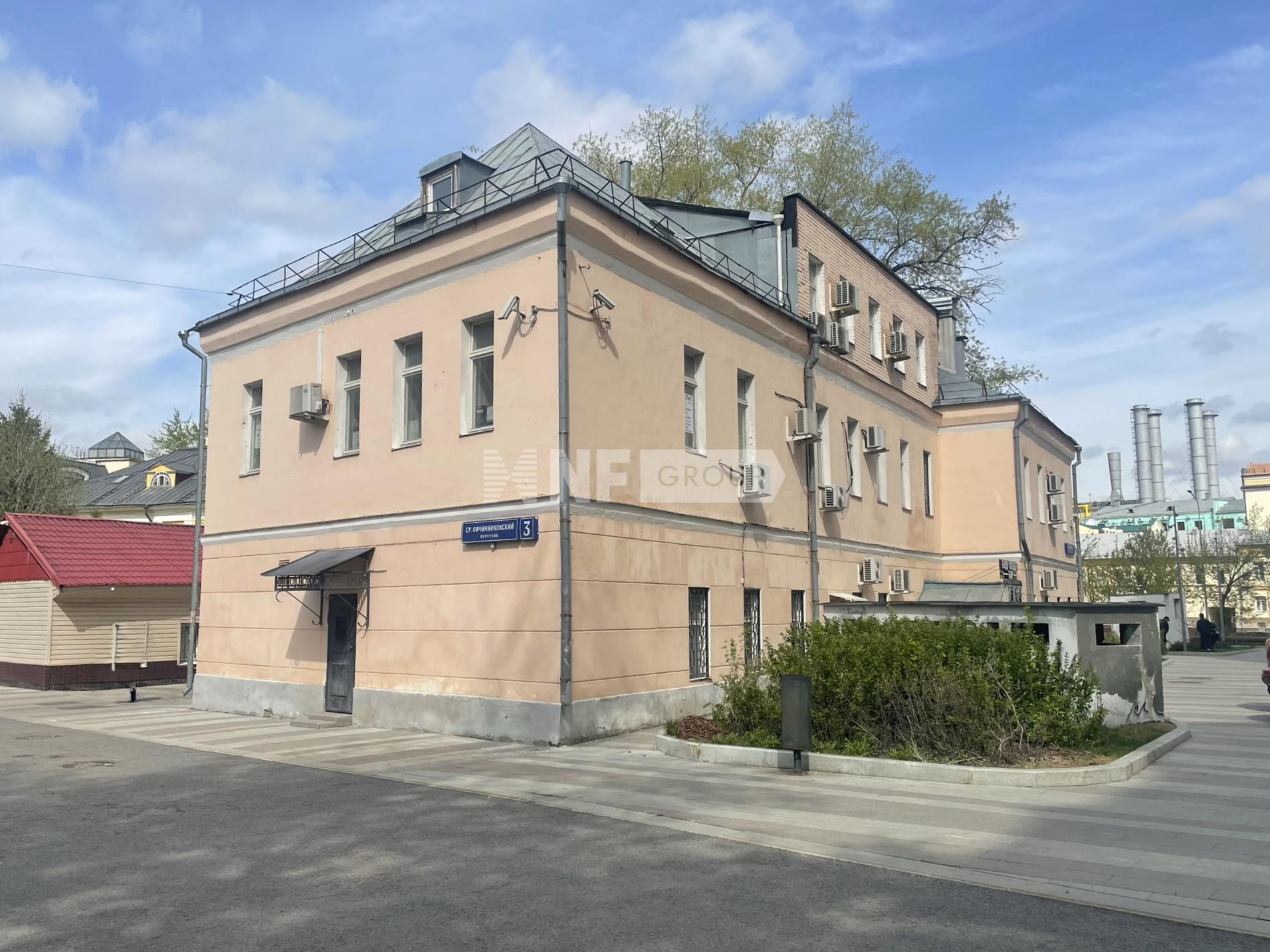 Средний Овчинниковский пер 3