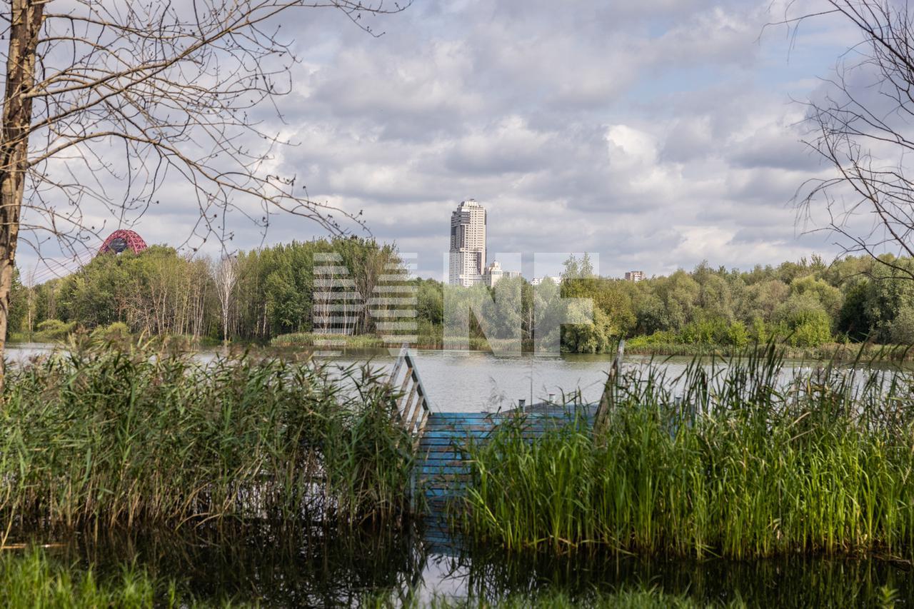 Загородный 🏠 дом 350 м² в поселке Остров Фантазий на  Рублево-Успенском шоссе, цена $ 8.0 млн. | Лот hs1315806