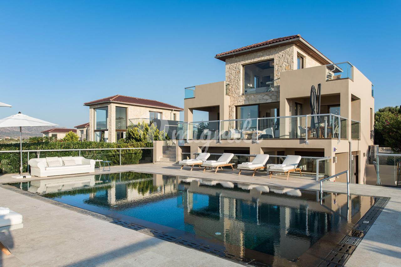 Комплекс вилл на острове Крит