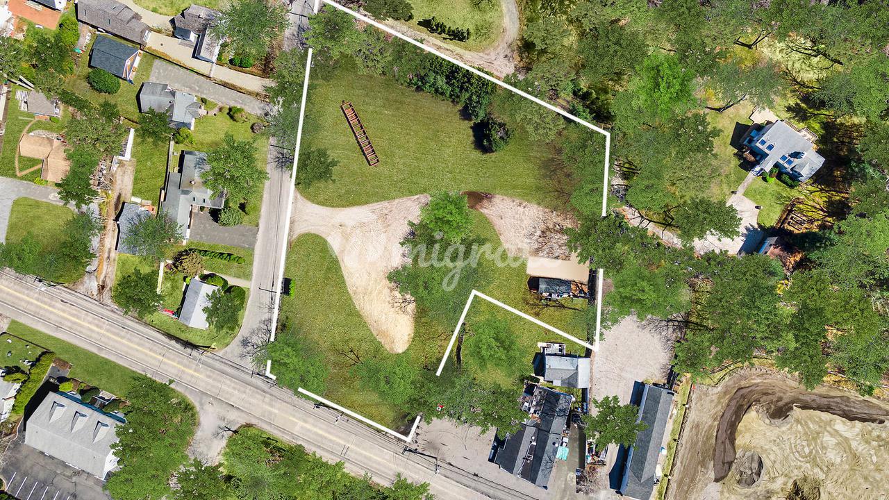 Земельный участок в 1294 North Sea Rd - Southampton North, New York