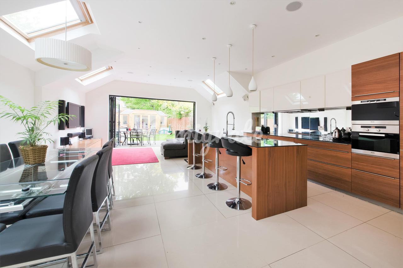 Вилла в Lysia Street, Fulham, London, SW6