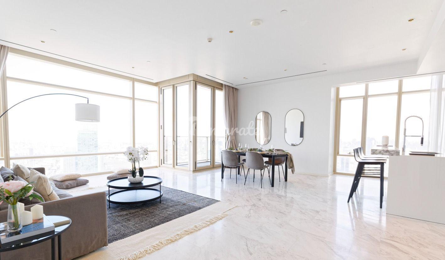 3 спален Кондо на продажу в Four Seasons Private Residences (Four Seasons Private Residences)