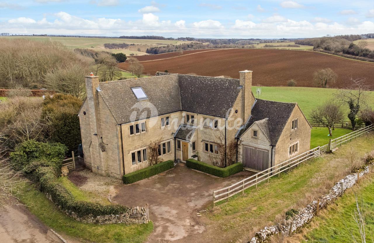 Вилла в Hazleton, Cheltenham, Gloucestershire, GL54