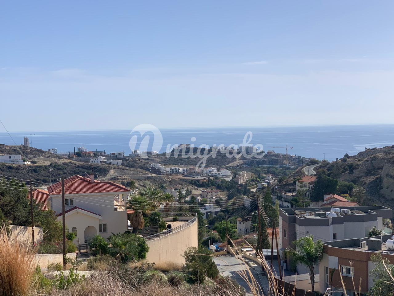 Жилой участок в Агиос Тихонас, Лимассол
 (Land in Agios Tychonas, Limassol)