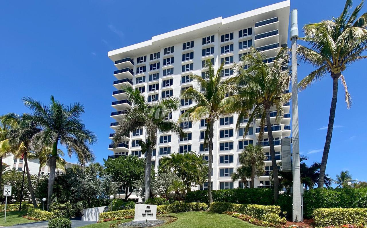 Кондоминиум в 2066 N Ocean Boulevard, 11nw - Boca Raton, Florida