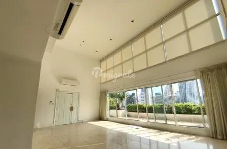 3 спален Пентхаус на продажу в Baan Ploenchit (Baan Ploenchit)