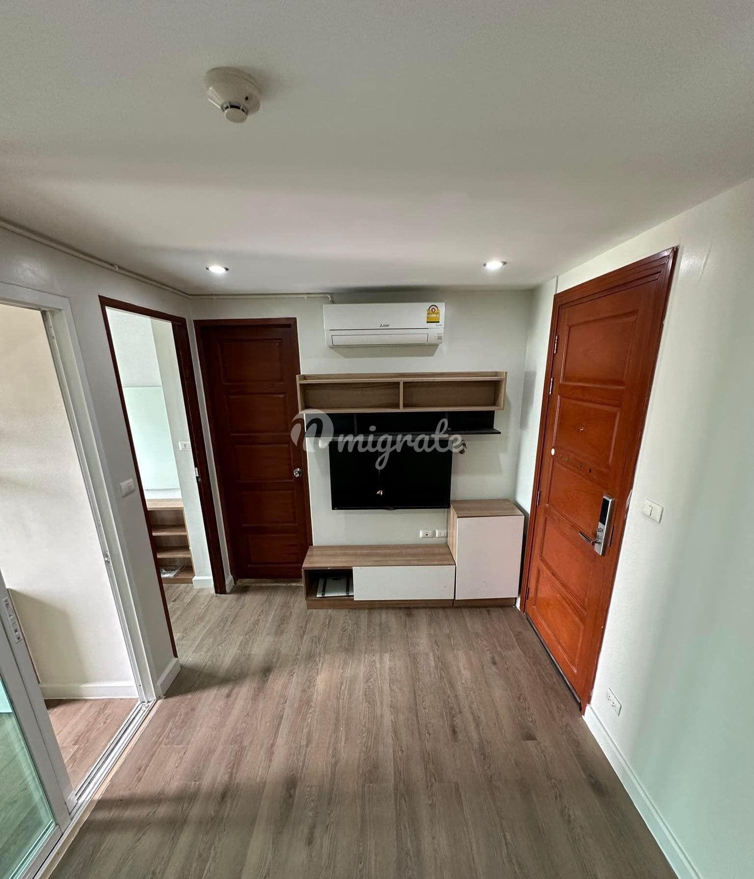 1 спален Кондо на продажу в Emerald Residence Ratchada (Emerald Residence Ratchada)