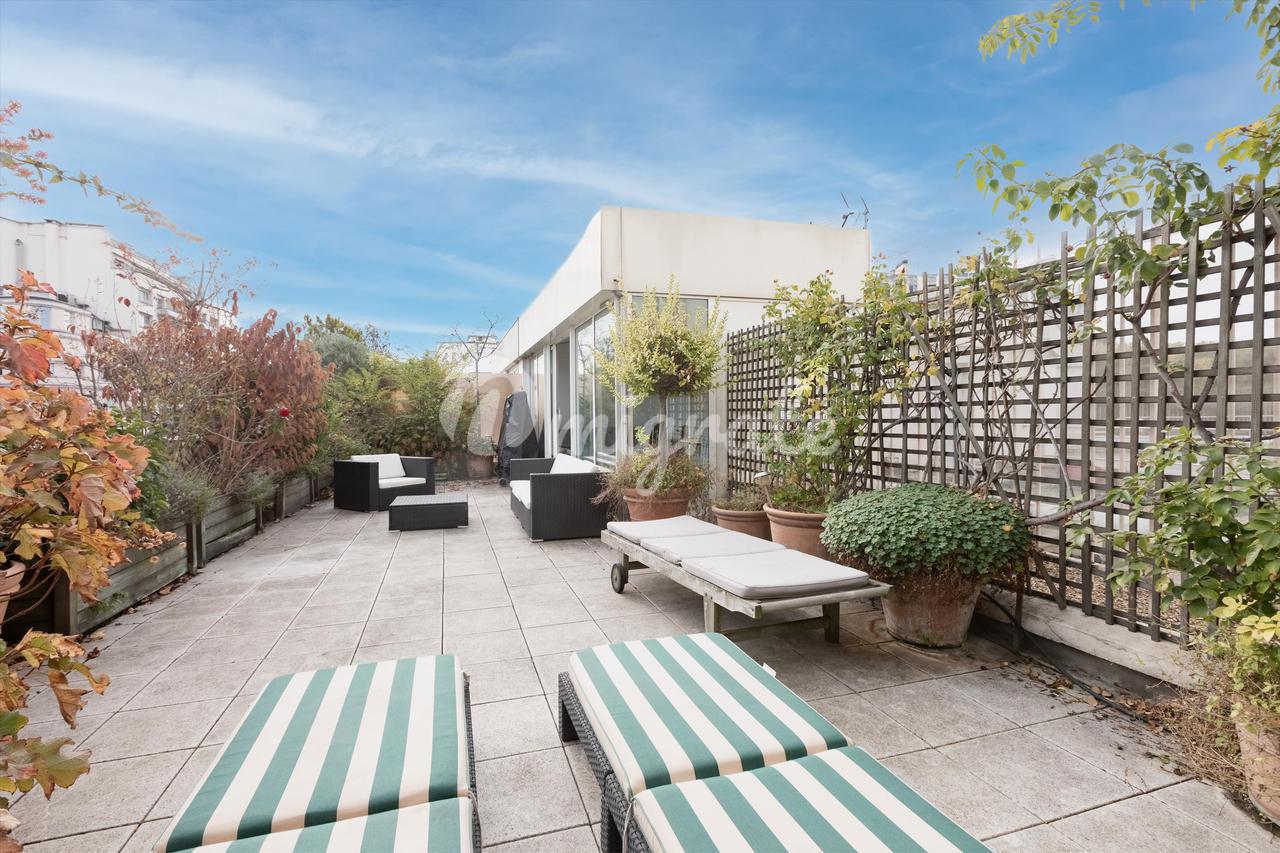 Апартамент в 17 Paris, Paris, Île-de-France