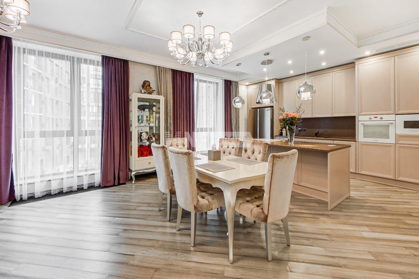 «Баррин Хаус» (Barrin House)