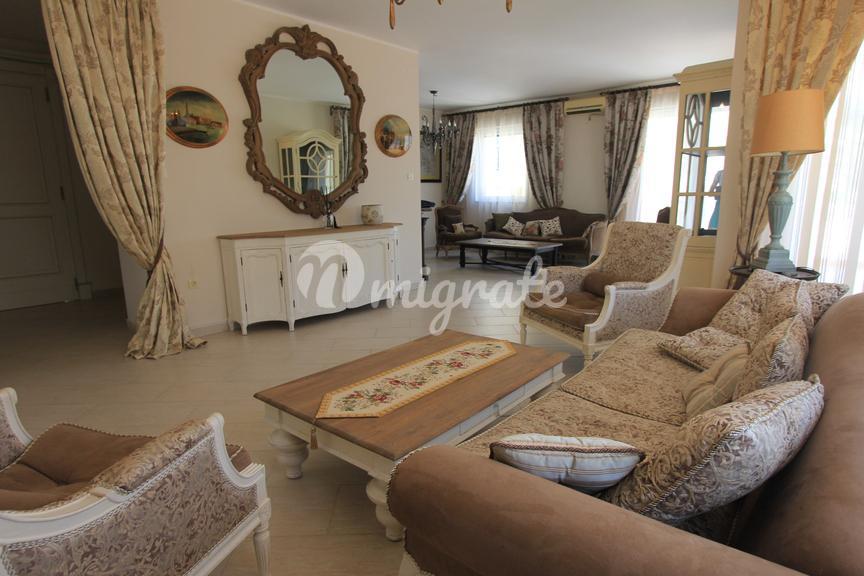 Роскошная Квартира в которе с панорамным видом на море (Luxurious apartment in Kotor with panoramic sea views)