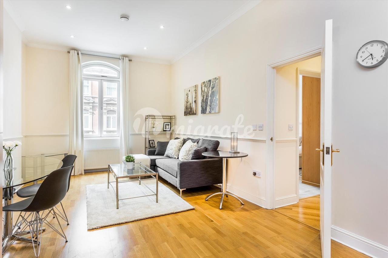 Квартира в Gloucester Mansions, 140A Shaftesbury Avenue, Covent Garden, London, WC2H