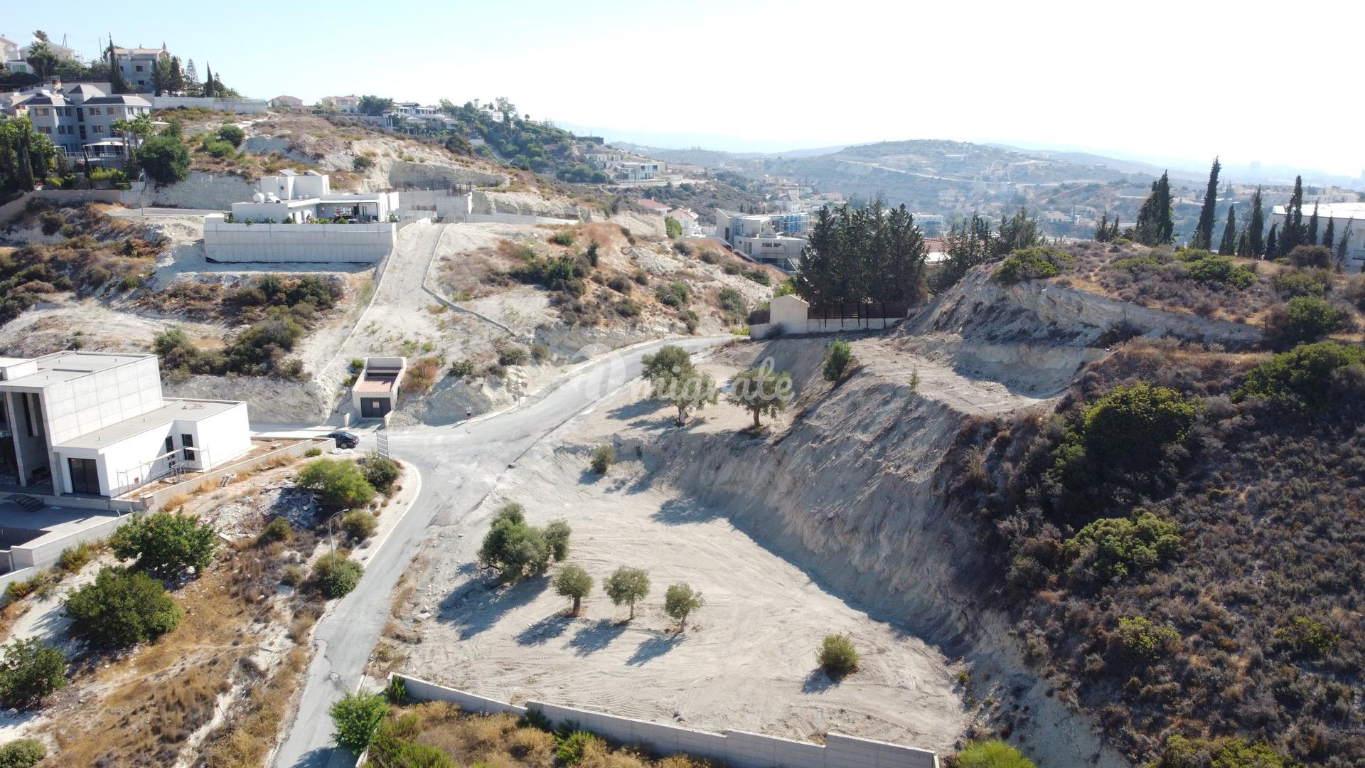 Земельный участок в Агиос Тихонас, Лимассол
 (Land in Agios Tychonas, Limassol)