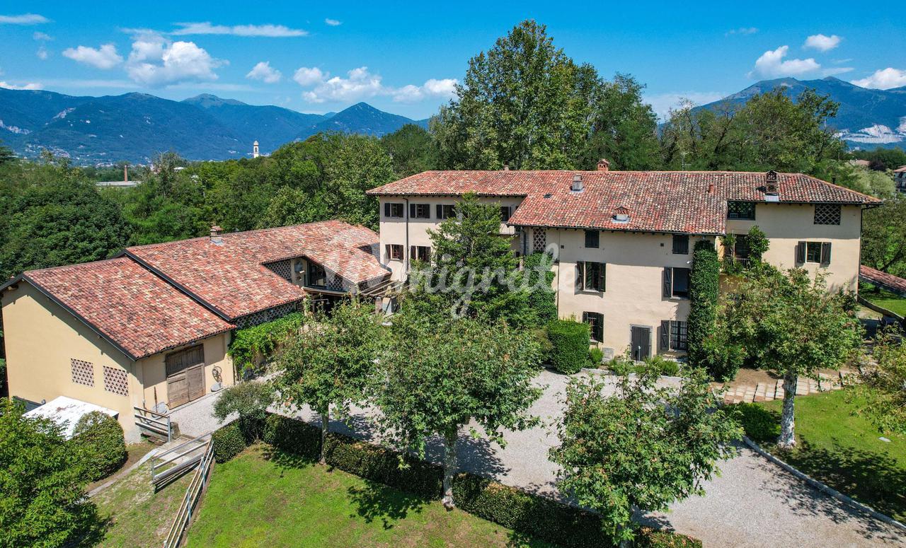 Вилла в Rogeno, Lecco, Lombardy