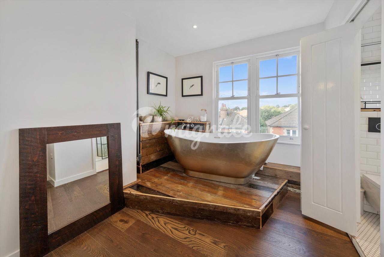 Вилла в Addison Road, Guildford, Surrey, GU1