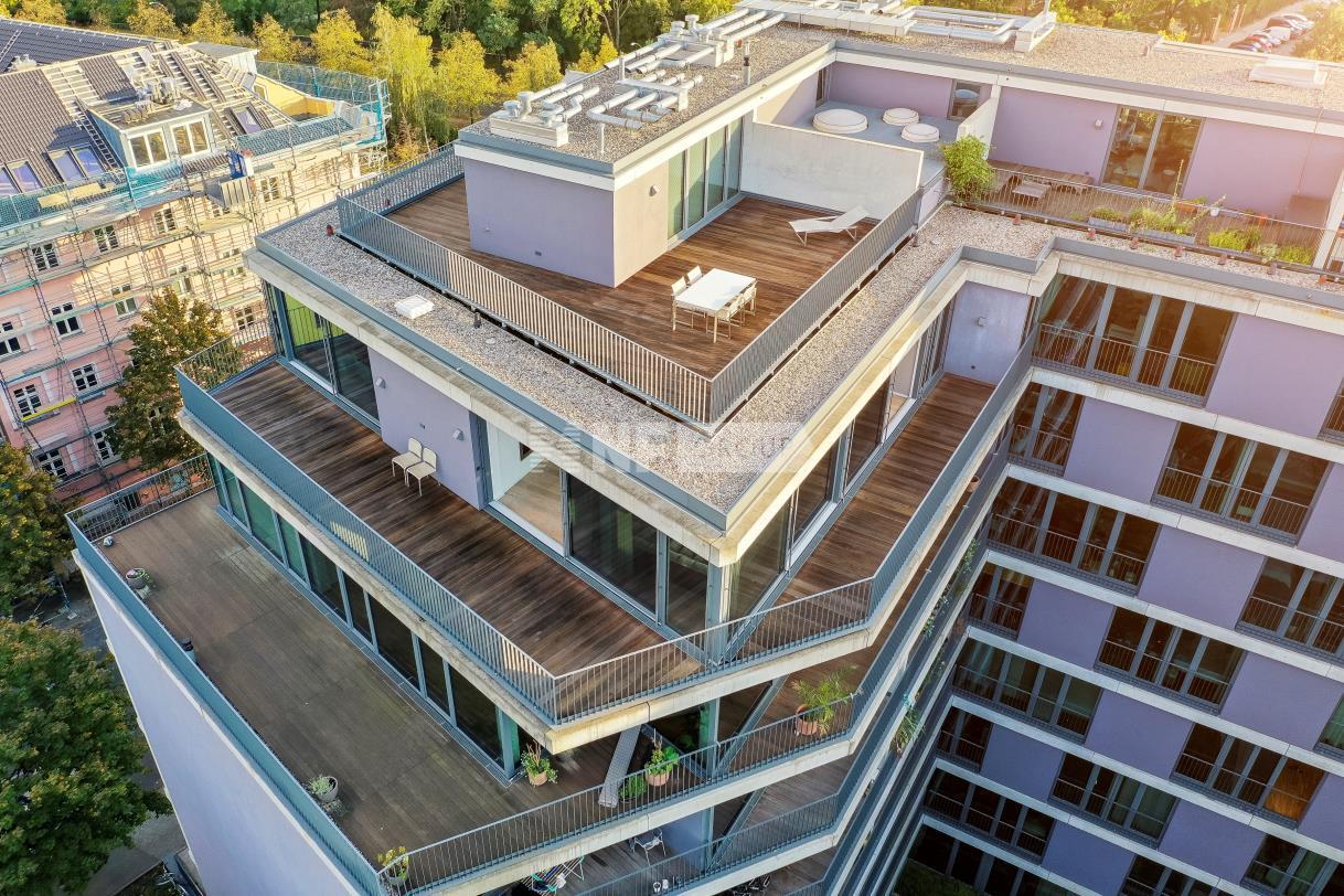 Пентхаус с террасой на крыше в Берлине
