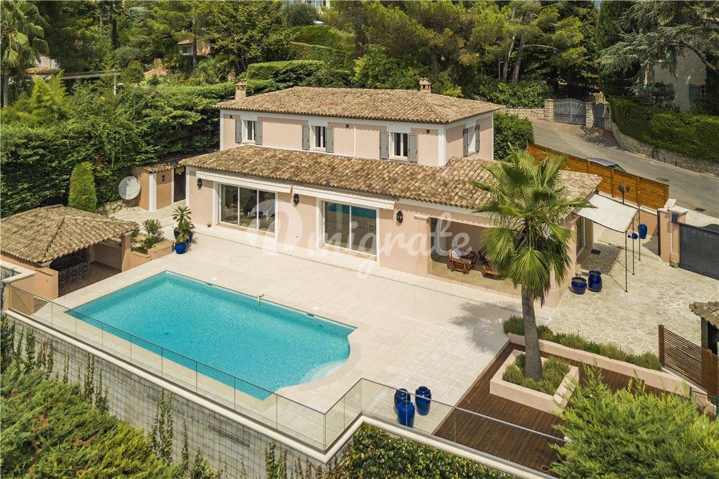 Вилла в Mougins, Alpes-Maritimes, Cote D