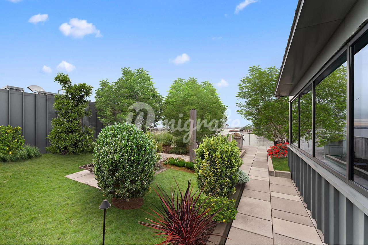 Кондоминиум в Pierhouse, 90  FURMAN ST, 1003 - Brooklyn Heights, New York