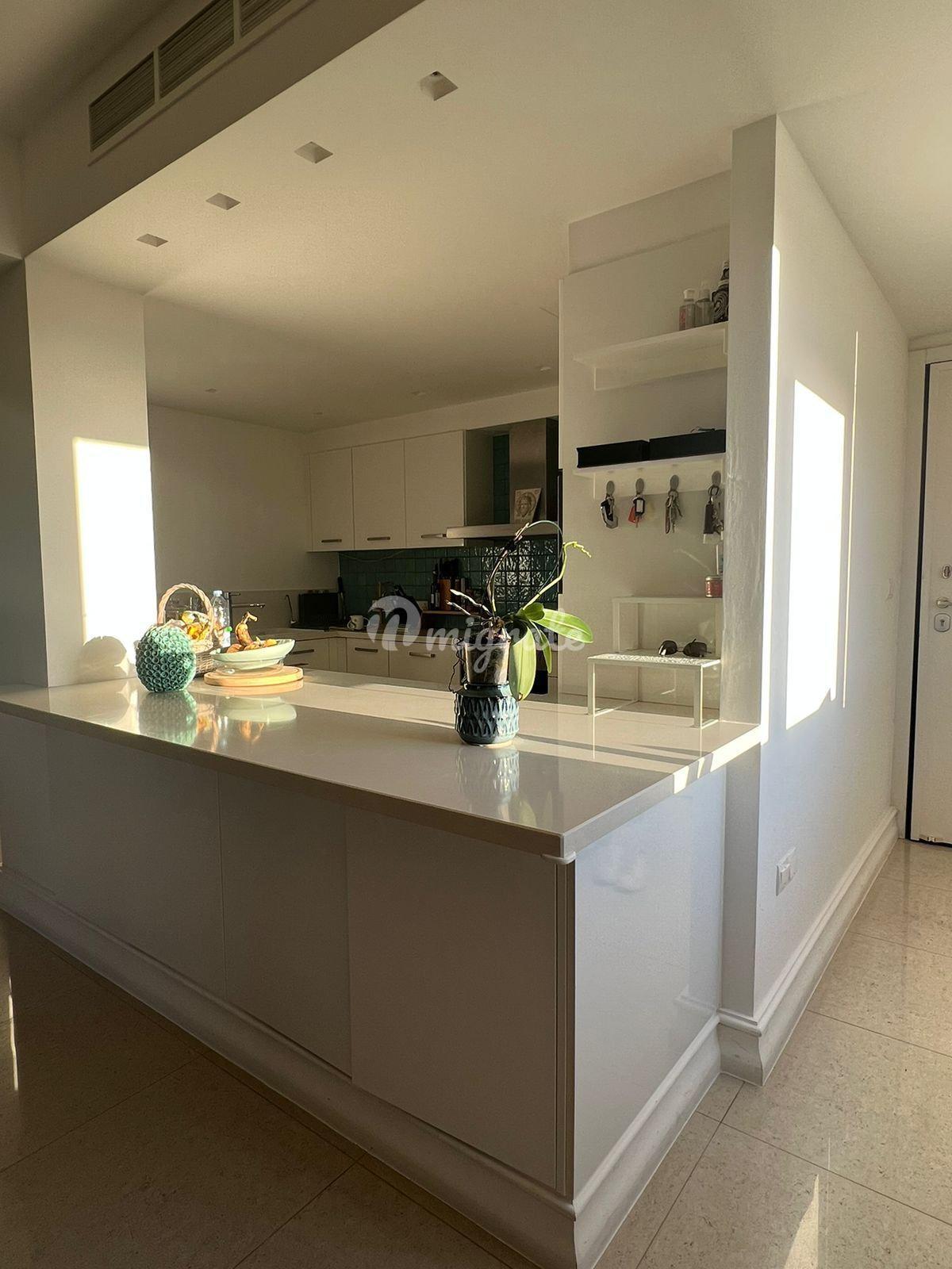 Квартира с 3 спальнями в Потамос Гермасойяс, Лимассол
 (3 Bedroom Apartment in Potamos Germasogeias, Limassol)