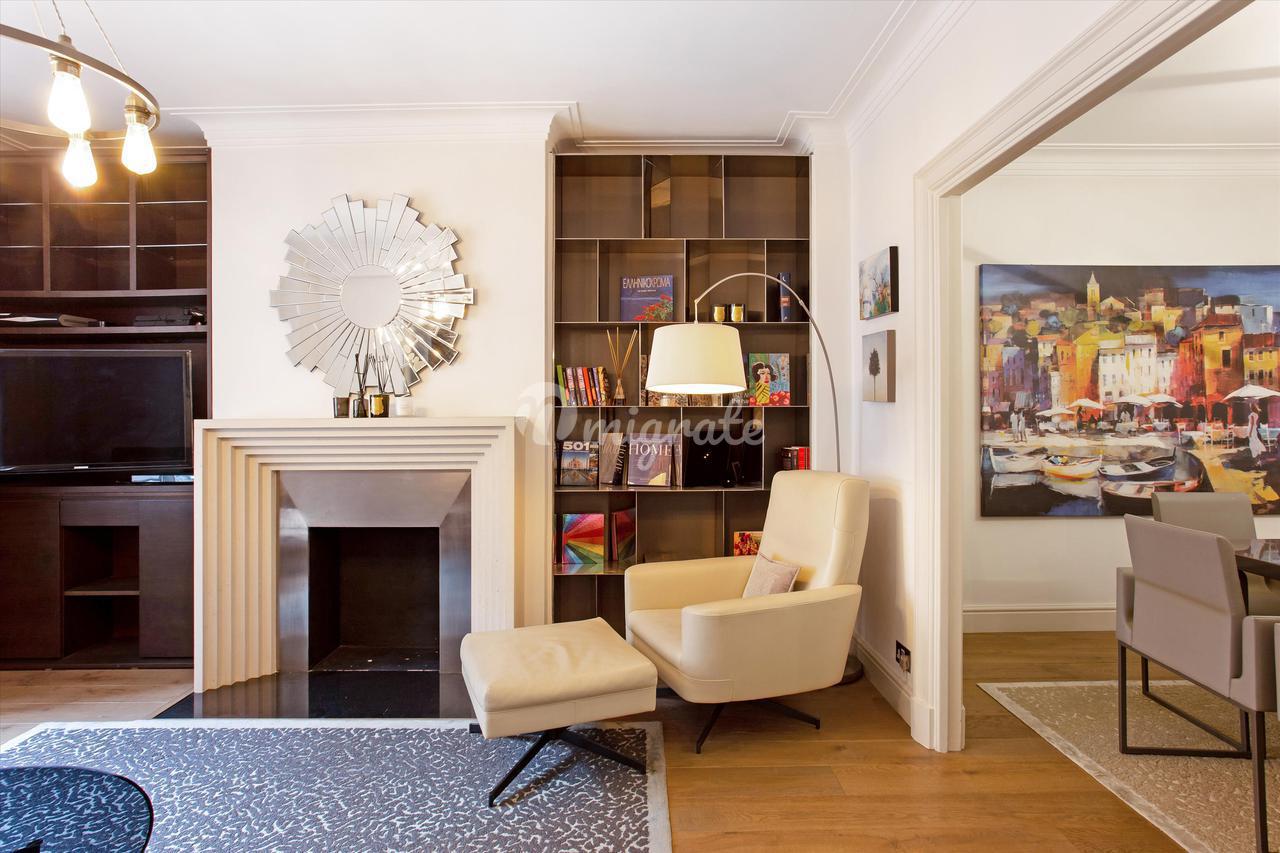 Квартира в Chesterfield House, Chesterfield Gardens, Mayfair, London, W1J