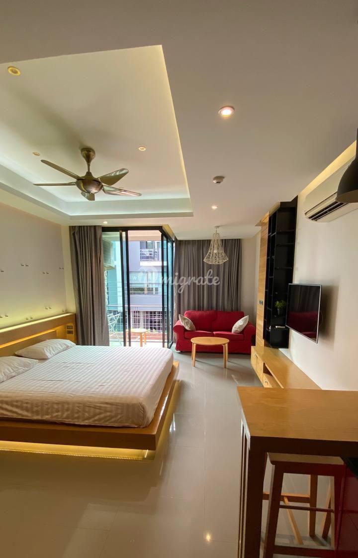 Студия Кондо на продажу в Nai Harn Re-Life (Nai Harn Re-Life)