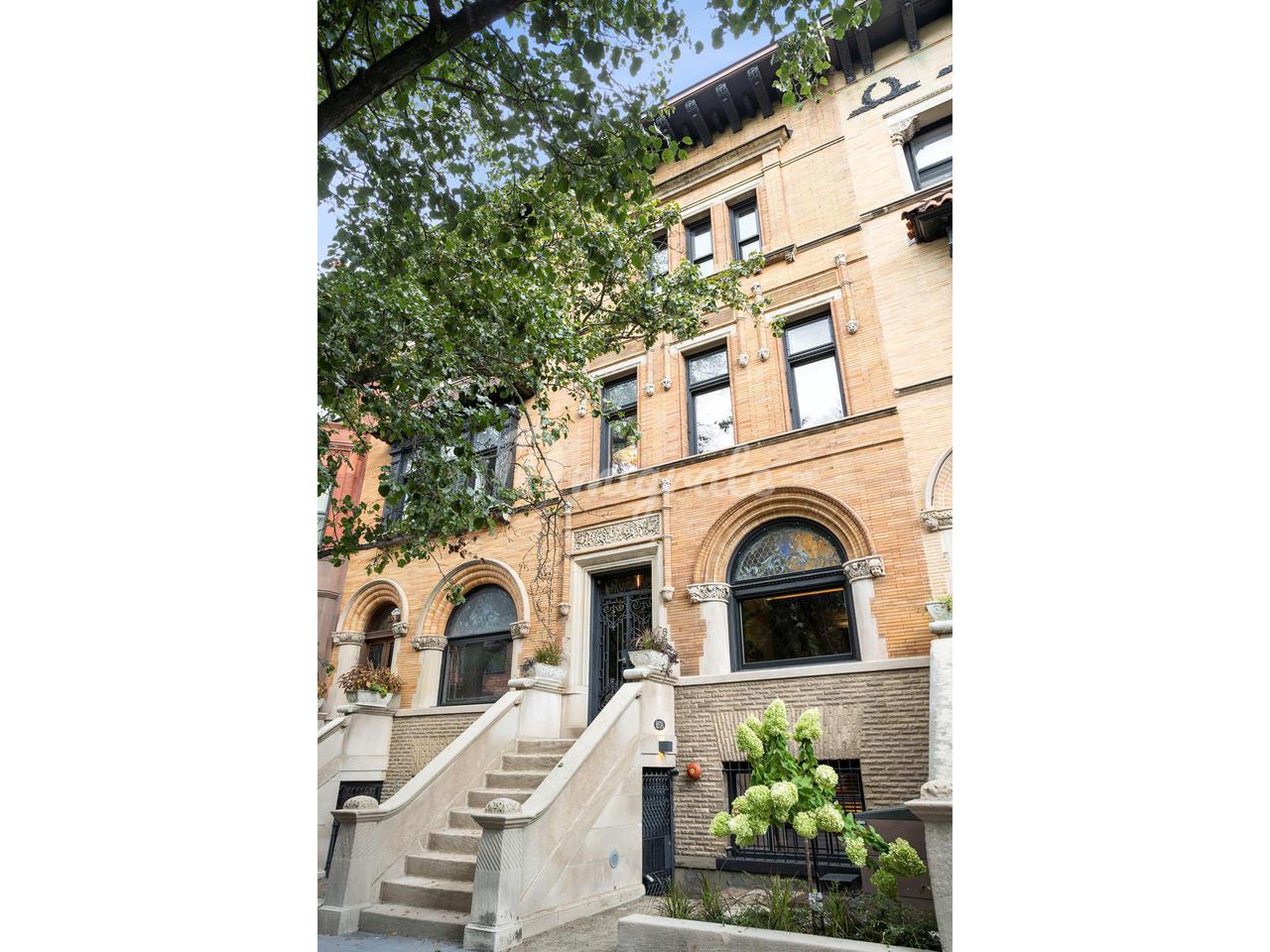 Продажа - Вилла в 857 CARROLL ST, TOWNHOUSE - Park Slope, New York - в  Нью-Йорке в США, цена $ 7 500 000 | KF.expert