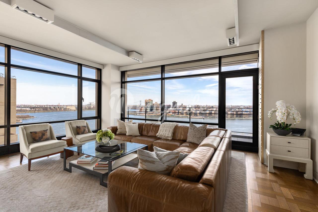 Кондоминиум в 170 E END AVE, 14C - Yorkville, New York