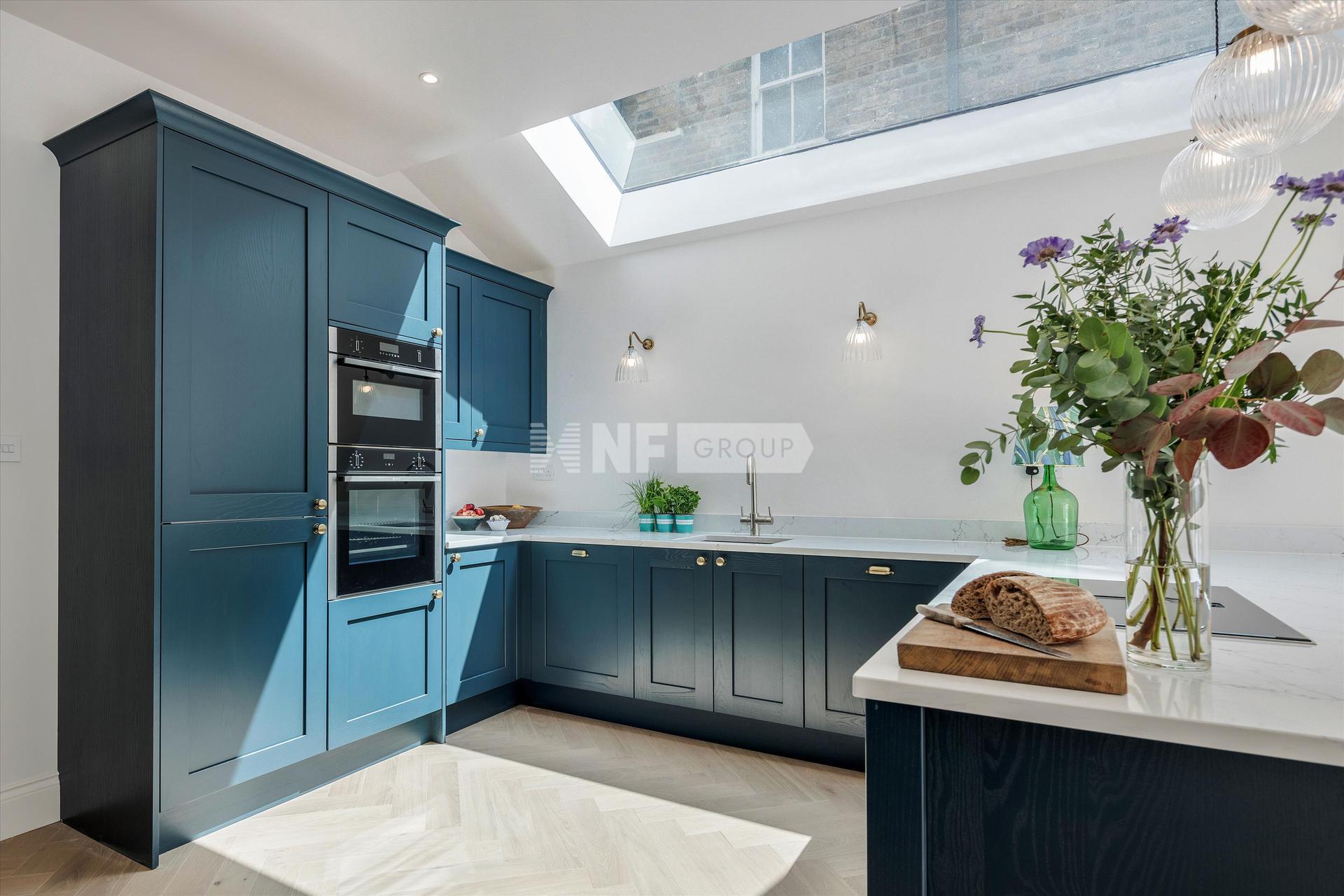 Вилла в Tennyson Road, Queen