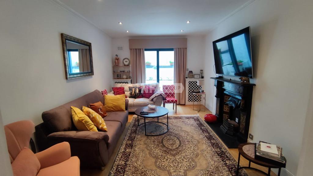 Таунхаус в удачной локации Лондона (2 trevor square (KOFMAN+PARTNERS))