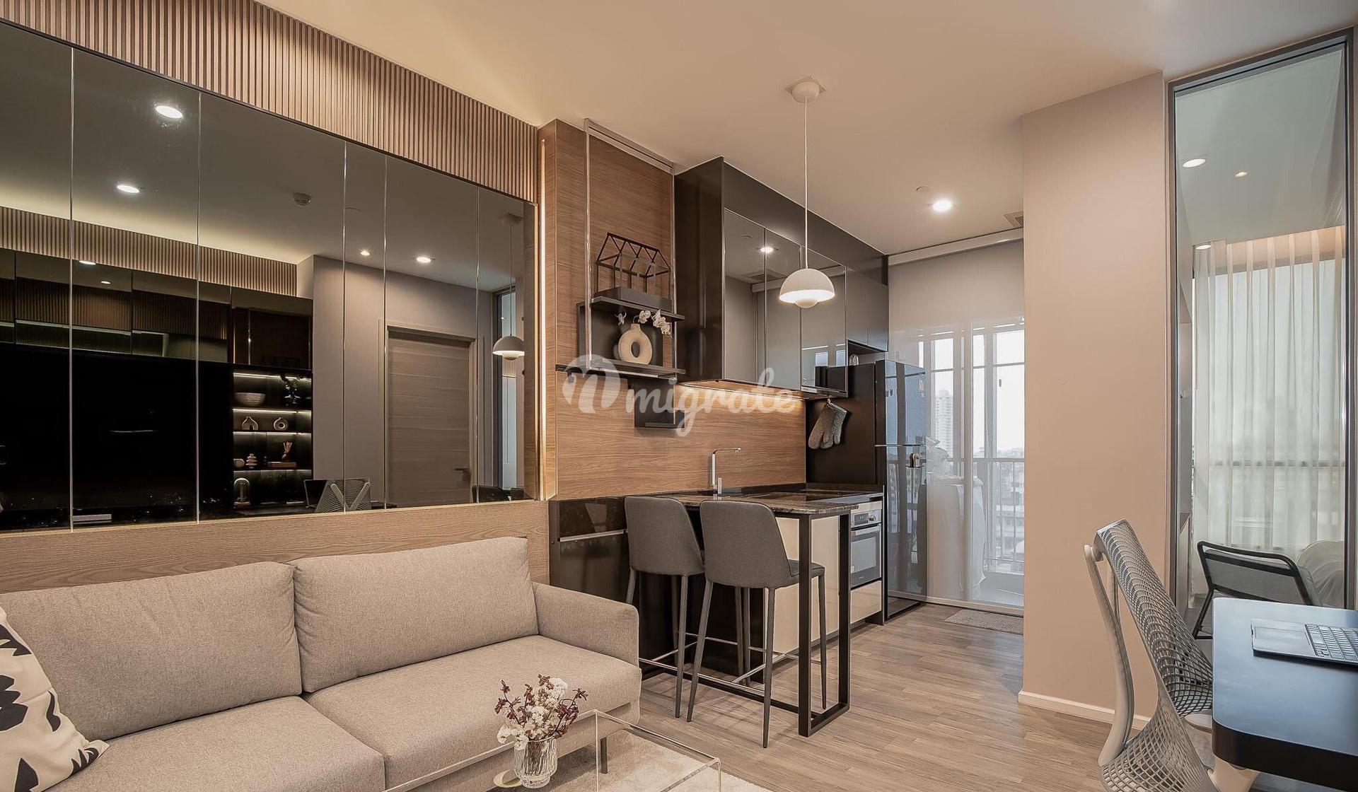 1 спален Кондо на продажу в The Room Sathorn-St.Louis (The Room Sathorn-St.Louis)