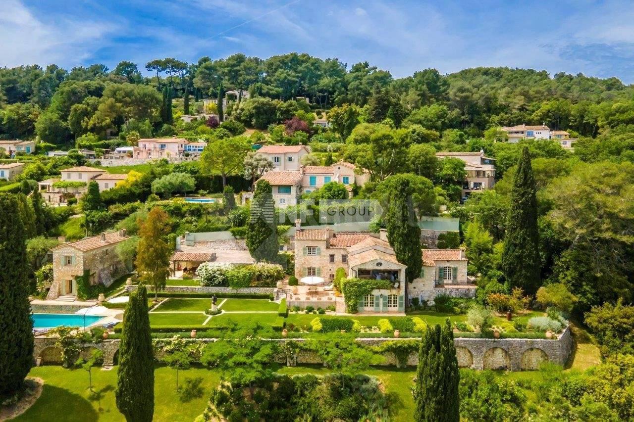 Вилла с панорамным видом на море в Сен-Поль-де-Ванс (Ref.: 7506)