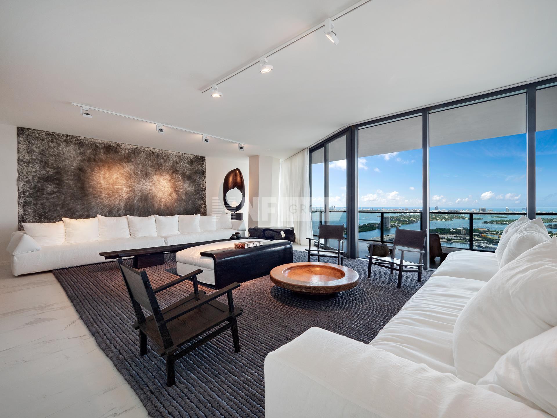 Кондоминиум в 1000  Biscayne Blvd , 4401 - Miami, Florida