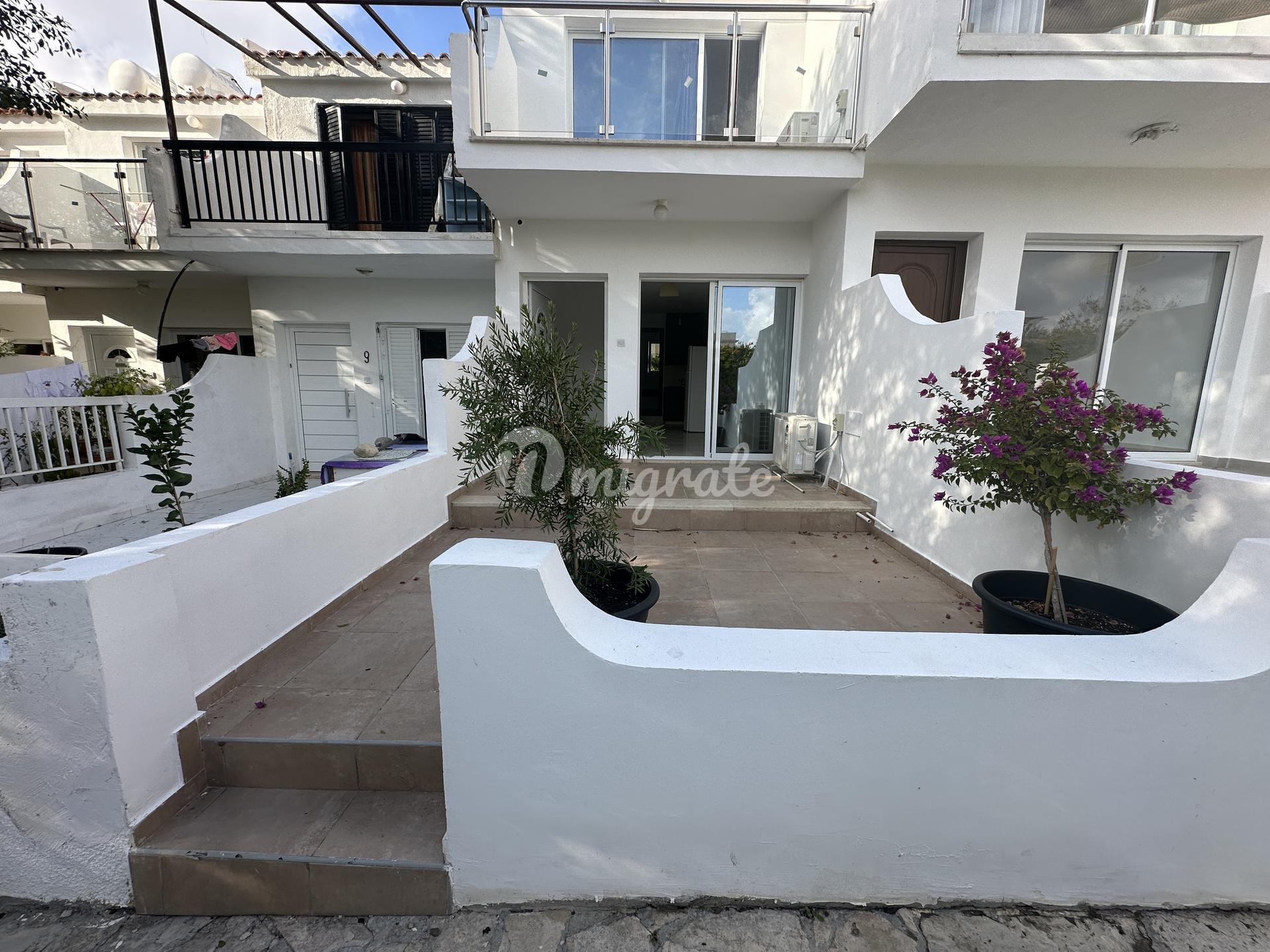 Мезонета с 2 спальнями в районе Гробницы королей, Пафос
 (2 Bedroom Maisonette in Tomb of the Kings area, Paphos)