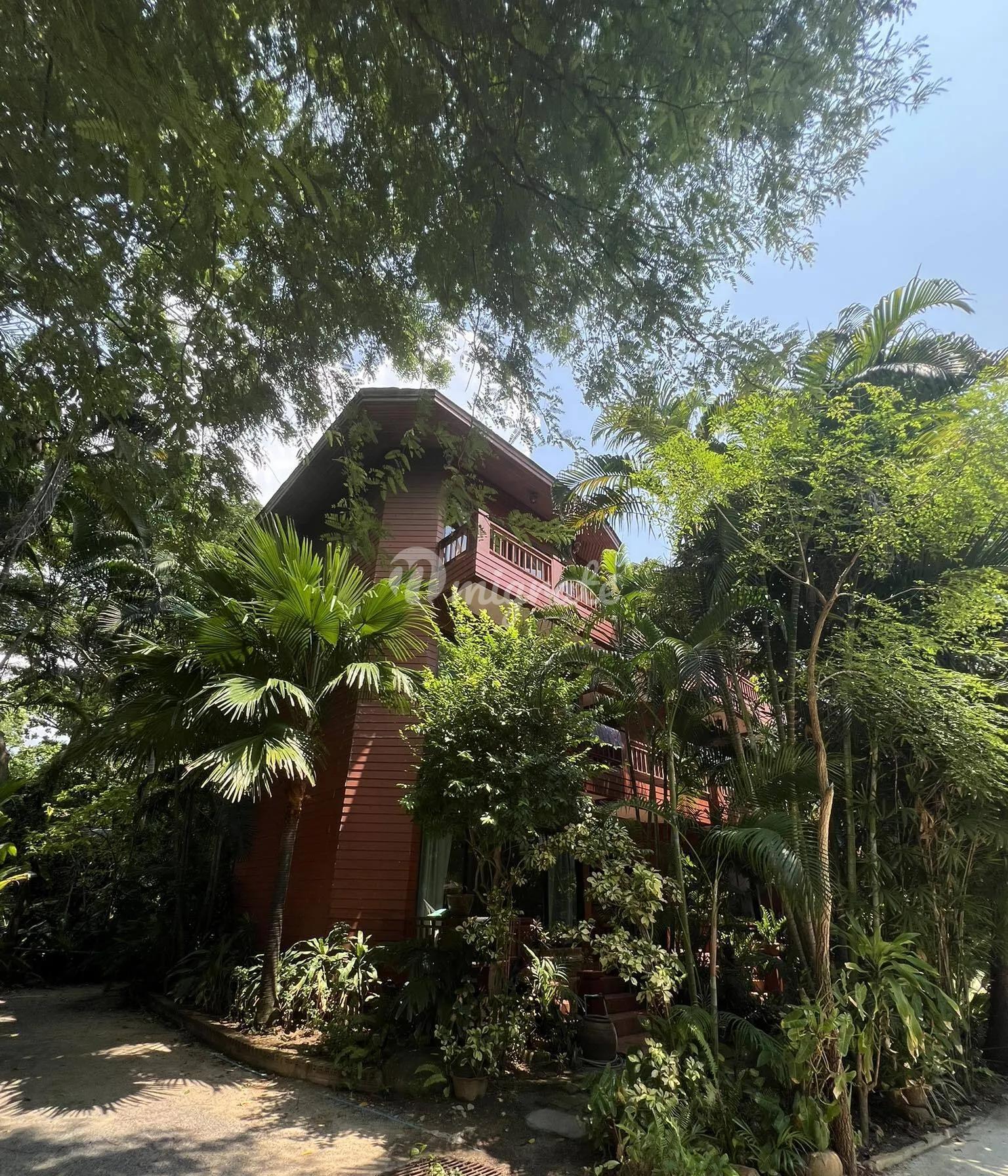 20 спален Здания целиком на продажу (Apartment and Main House for sale in Chaweng)