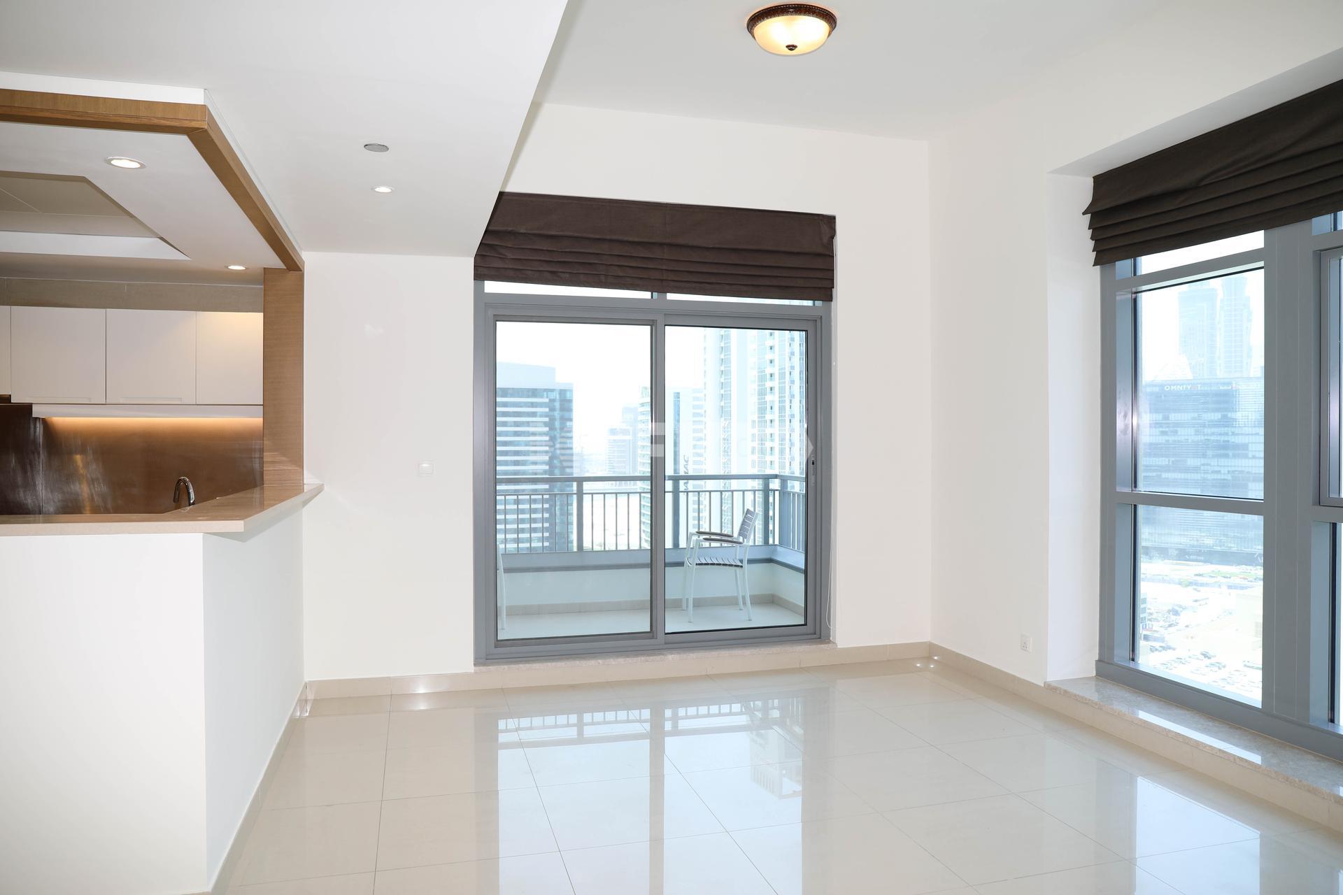 3 BR in Claren Tower