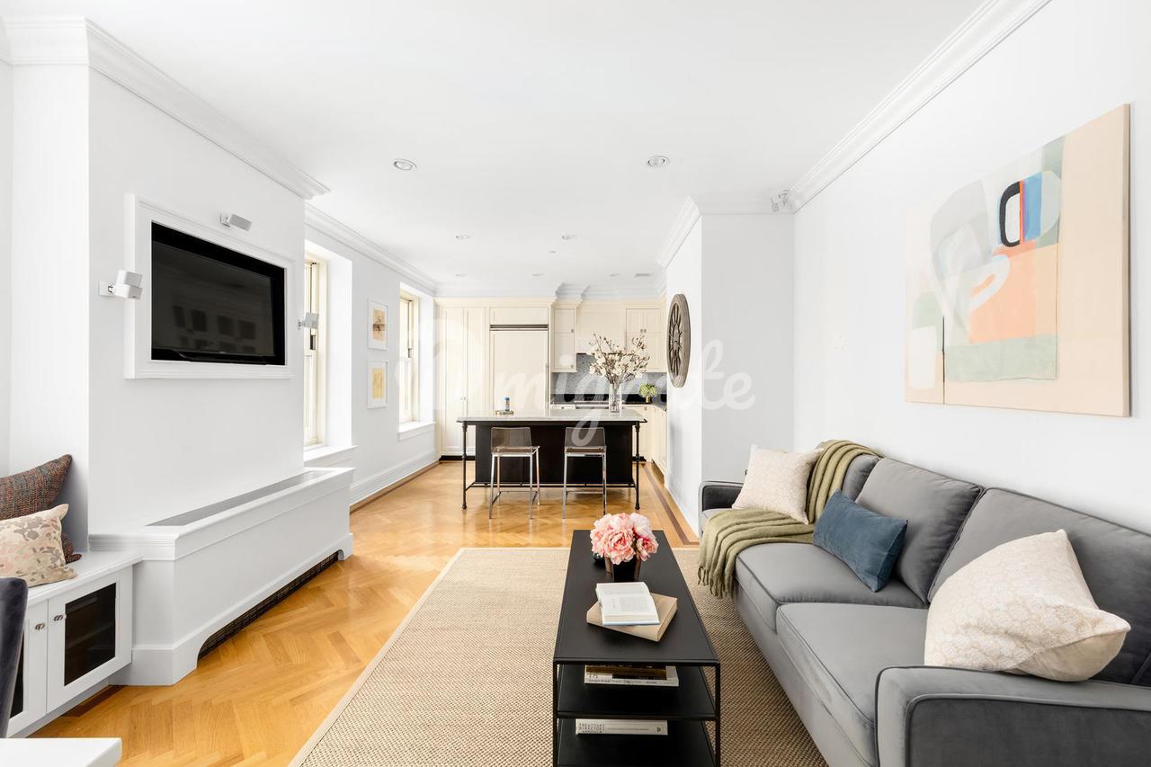 Кондоминиум в The Plaza Residence, 1 CENTRAL PARK S, 1508 - Central Park South, New York